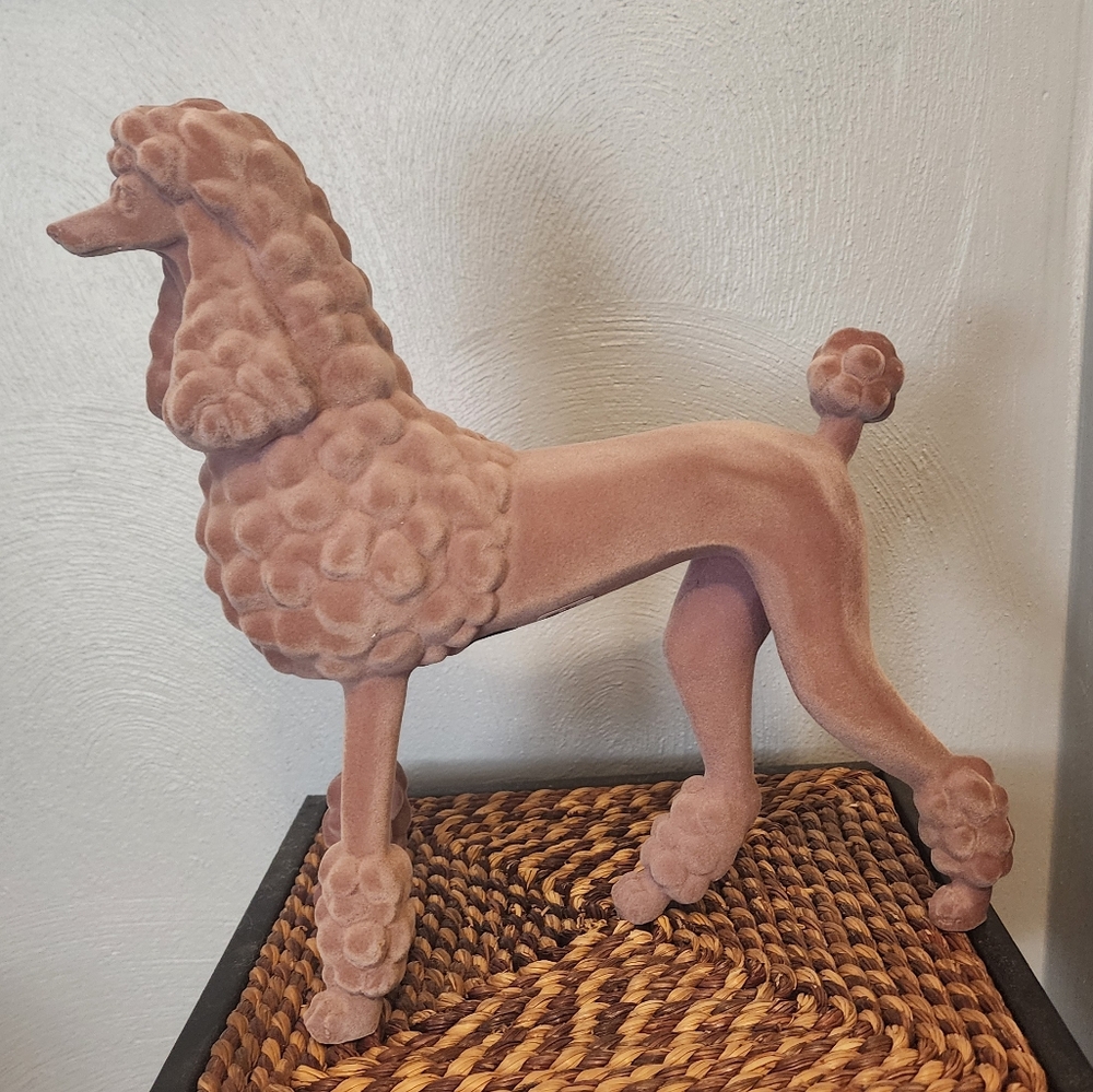 MUAVE/DUSTY ROSE FLOCKED POODLE STATUE.APX 12X12"